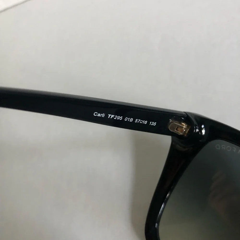 Tom Ford Sunglasses - Picture 4 of 9